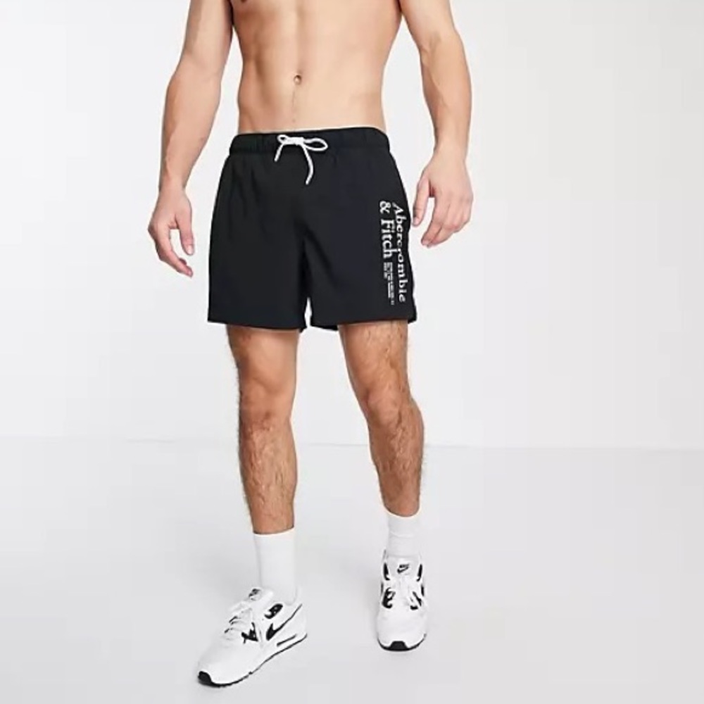 NWOT: Abercrombie & Fitch 5in Swim Trunks